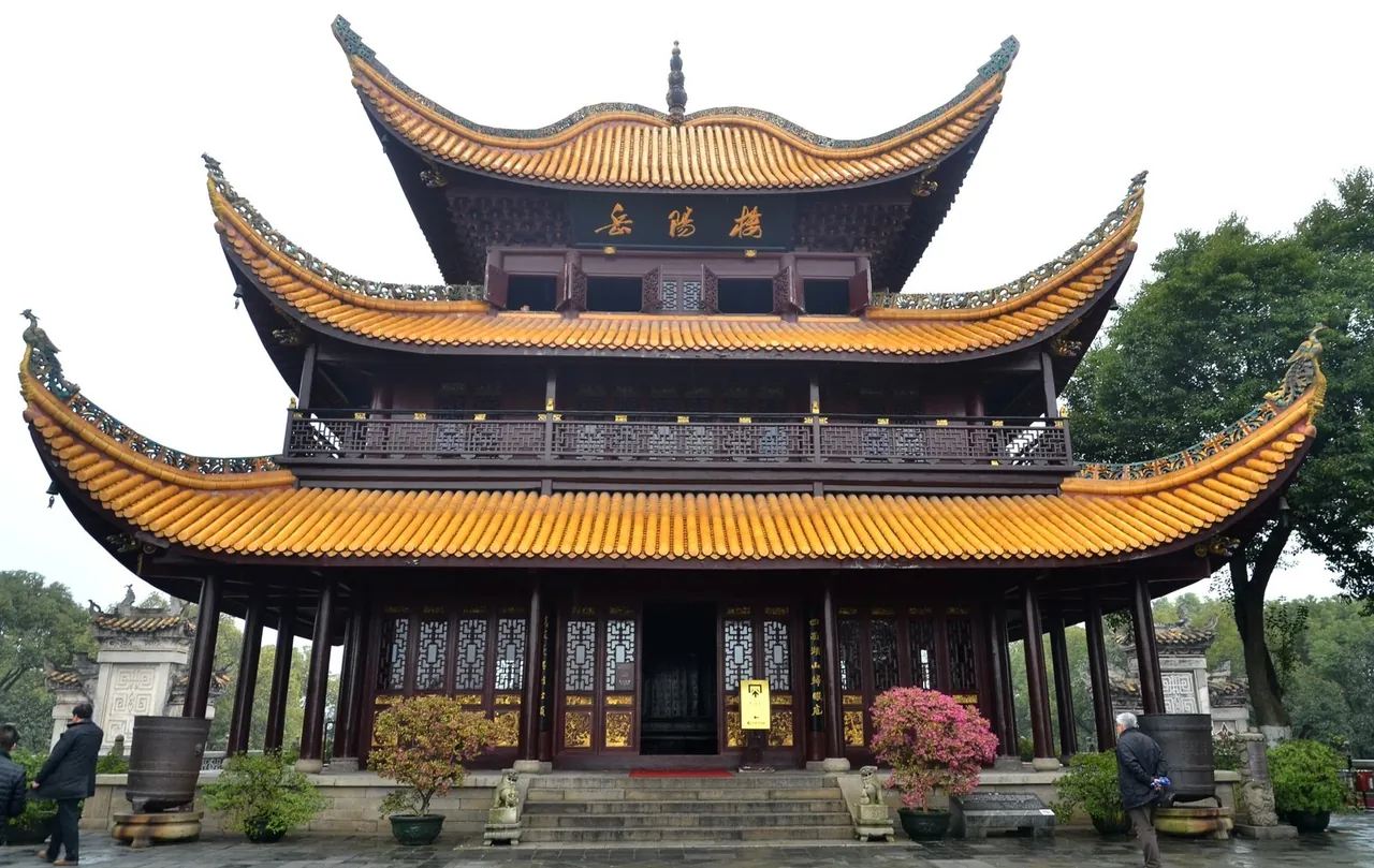 岳阳城市天际线